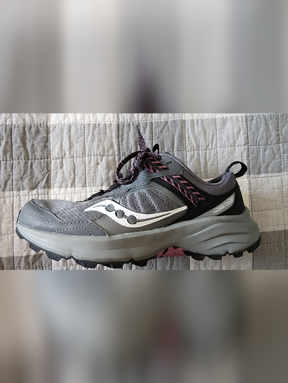 Saucony Womens' Gray and Pink Trail Shoe